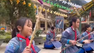 Đặc sắc điệu múa của người Mông