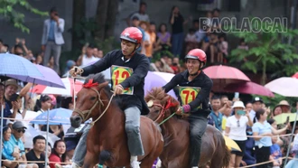 Nài ngựa huyện Bát Xát lần đầu tiên vô địch giải đua