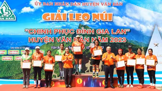 Bế mạc Giải leo núi “Chinh phục đỉnh Gia Lan” huyện Văn Bàn năm 2023