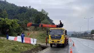 Đóng lối mở từ khu dân cư tổ 2, phường Duyên Hải ra cao tốc Nội Bài – Lào Cai