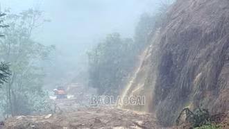 Mường Khương: Sạt lở khoảng 10 nghìn mét khối đất đá trên Quốc lộ 4D