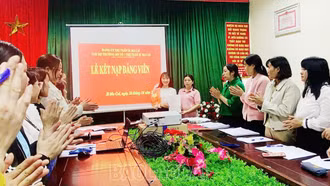 Thị trấn Si Ma Cai kết nạp đảng viên mới đạt 113% kế hoạch nhiệm kỳ 2020 - 2025