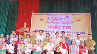 Gần 2.000 học sinh Bát Xát được tuyên truyền pháp luật về lâm nghiệp