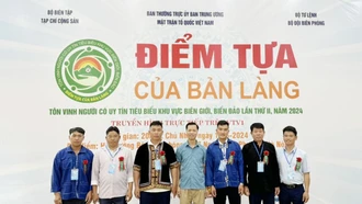 Lào Cai có 7 người có uy tín tiêu biểu được tôn vinh tại Chương trình "Điểm tựa của bản làng" lần thứ II, năm 2024