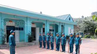 Tết ở Tiểu đội dân quân thường trực xã Bản Lầu