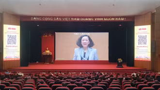 Triển khai thực hiện nghị quyết của Đảng không để “đầu voi, đuôi chuột”