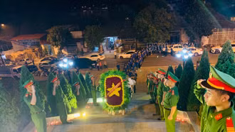 Thắp nến tri ân các anh hùng liệt sĩ