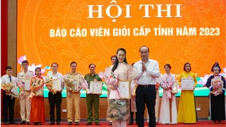 Thí sinh Nguyễn Thị Hồng đoạt giải Nhất Hội thi báo cáo viên giỏi cấp tỉnh năm 2023