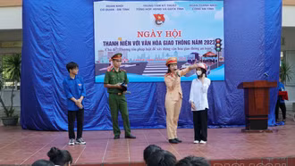 Sôi nổi Ngày hội thanh niên với văn hóa giao thông