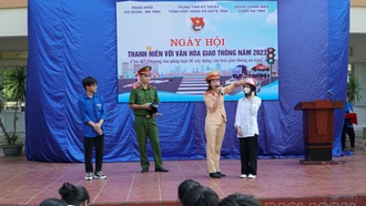 Sôi nổi Ngày hội thanh niên với văn hóa giao thông