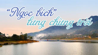 “Ngọc bích” lưng chừng trời