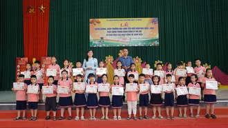 Bắc Cường tuyên dương, khen thưởng 297 học sinh tiêu biểu năm học 2023 - 2024