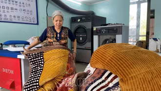 Dịch vụ giặt là “lên ngôi” những ngày cuối năm