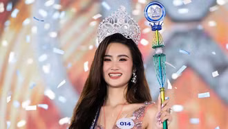 Huỳnh Trần Ý Nhi đăng quang Miss World Vietnam 2023