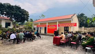 Phát động toàn dân giao nộp vũ khí, vật liệu nổ, công cụ hỗ trợ và pháo trên địa bàn thành phố Lào Cai