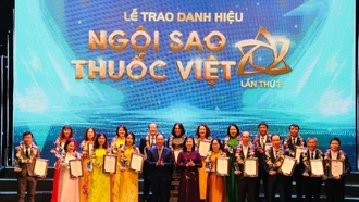 Bộ Y tế trao danh hiệu "Ngôi sao thuốc Việt" lần thứ 2