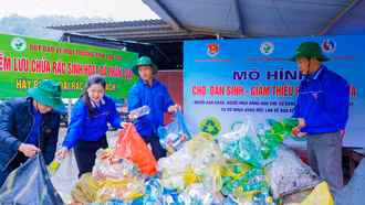 Mường Khương hưởng ứng chương trình “Tuổi trẻ Lào Cai chung tay chống rác thải nhựa”