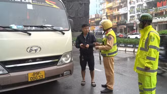 Thị xã Sa Pa đồng loạt ra quân đảm bảo trật tự, an toàn giao thông trên địa bàn