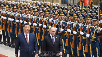 Tổng thống Putin tuyên bố không có chỗ cho khối quân sự ở châu Á - Thái Bình Dương