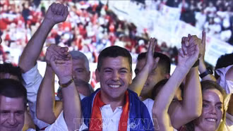 Paraguay chính thức có tổng thống mới