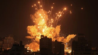 Israel tiến hành huy động quân sự lớn nhất 50 năm, không quân dồn dập oanh tạc Dải Gaza