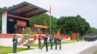 Tổ chức lễ tuyên thệ cho chiến sĩ mới năm 2024