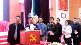 Bát Xát lấy phiếu tín nhiệm đối với các đồng chí Ủy viên Ban Thường vụ Huyện ủy