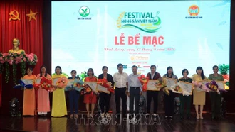 Festival nông sản Việt Nam thu hút 100.000 lượt khách thăm quan, mua sắm