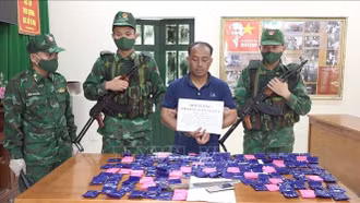 Bắt đối tượng người nước ngoài vận chuyển số lượng lớn ma túy qua biên giới