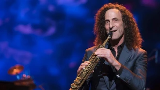 Nghệ sĩ Kenny G sẽ tặng kèn saxophone để bán đấu giá gây quỹ thiện nguyện tại Việt Nam