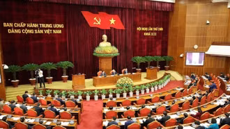 Ngày làm việc thứ hai Hội nghị Trung ương 9 khóa XIII