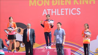 Hoàng Thị Ngọc Anh đoạt Huy chương Vàng nội dung chạy 3.000m nữ