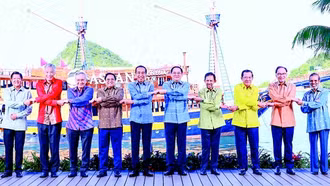 Việt Nam - ASEAN: Cùng xây dựng bản sắc, giá trị, sức sống và uy tín