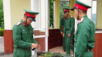 Tập huấn công tác đóng quân canh phòng năm 2023