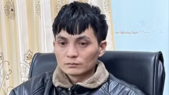 Khởi tố vụ án hình sự mua bán, tống tiền, tra tấn người lao động 