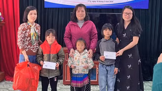Ra mắt mô hình “Mẹ đỡ đầu” tại khu vực biên giới