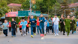 Huyện Mường Khương và Văn Bàn tổ chức thành công Giải Việt dã truyền thống năm 2024 và hưởng ứng "Ngày chạy Olympic vì sức khỏe toàn dân" 