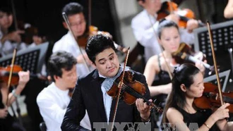 Nghệ sỹ violin Bùi Công Duy được phong hàm Giáo sư danh dự quốc tế