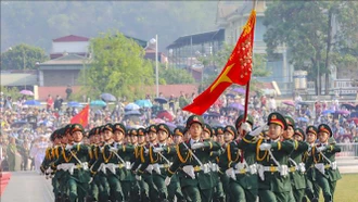 Lần đầu tiên hợp luyện toàn bộ khối diễu binh, diễu hành