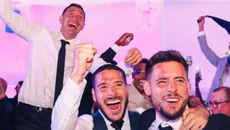 Man City thắng Tottenham, Aston Villa có vé dự Cúp C1 sau 31 năm