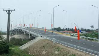 Điều chỉnh một số đoạn tuyến trên các Quốc lộ 37, 37B, 39 thành đường địa phương