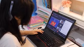 Dừng chính sách cho học sinh, sinh viên hoàn cảnh khó khăn vay vốn mua máy tính học trực tuyến