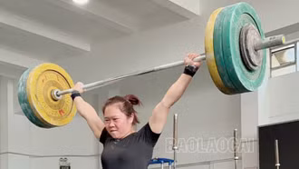 Đại diện duy nhất của cử tạ Lào Cai - Quàng Thị Tâm tham dự giải World Cup 2024