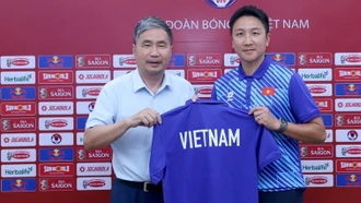 HLV Kim Sang Sik có phó tướng mới ở tuyển Việt Nam