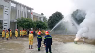 Ra mắt đội phòng cháy chữa cháy chuyên ngành tại các khu công nghiệp