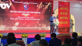 Khai mạc hội báo xuân và trao giải báo chí Búa Liềm vàng 2023