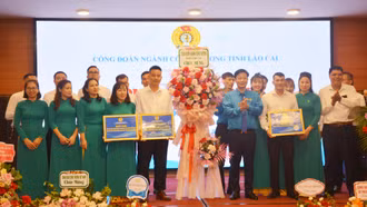 Thành lập Công đoàn cơ sở Công ty TNHH MTV Hóa chất Đức Giang Lào Cai