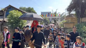 Đặc sắc ngày hội bảo tồn, phát triển văn hóa các dân tộc trong các cơ sở giáo dục Mường Khương