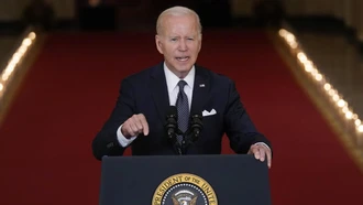 Tổng thống Mỹ Biden kêu gọi kiểm soát súng đạn