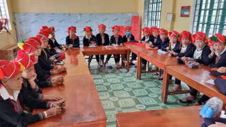 Thôn Đầu Nhuần vững bước theo Đảng